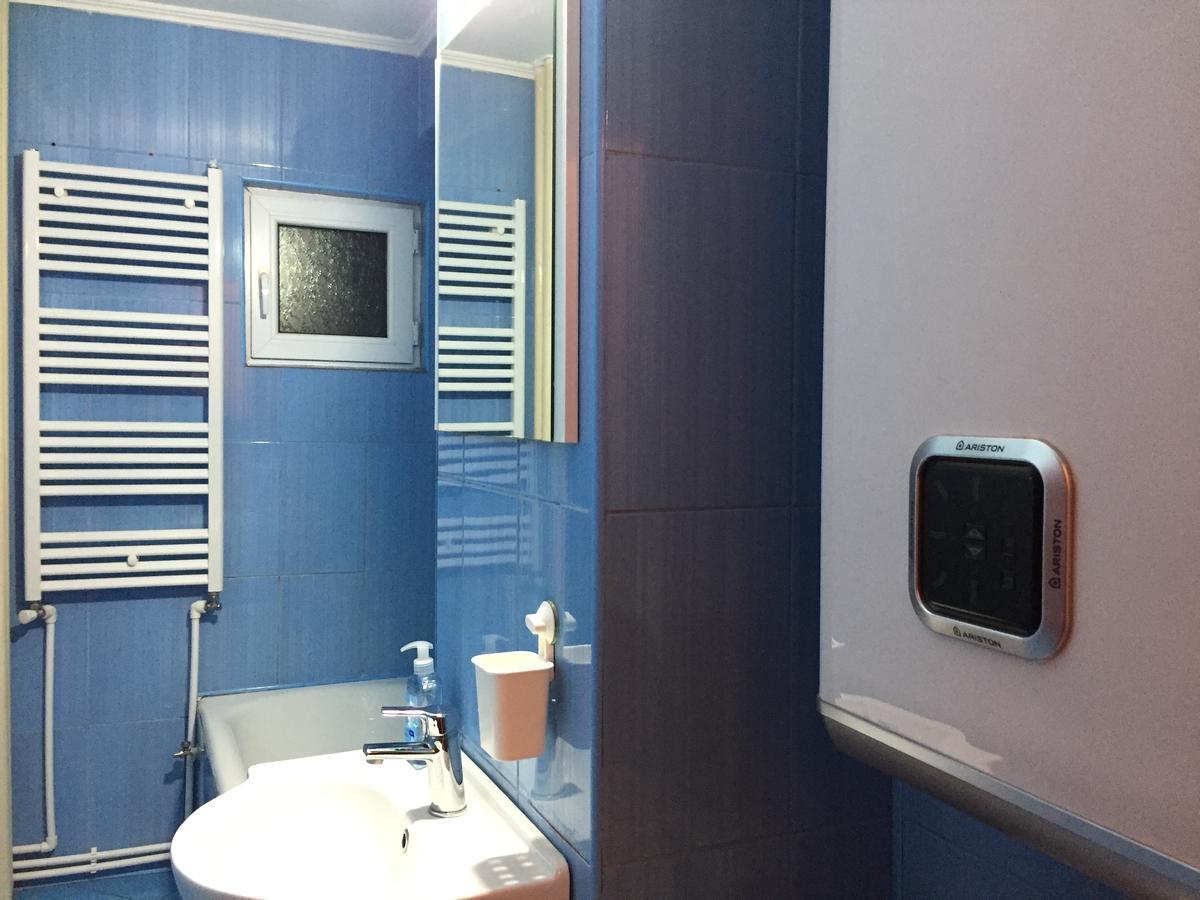 Center Apartment กาลาจิ ภายนอก รูปภาพ