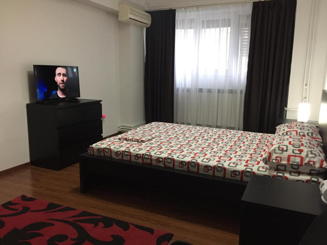 Center Apartment กาลาจิ ภายนอก รูปภาพ