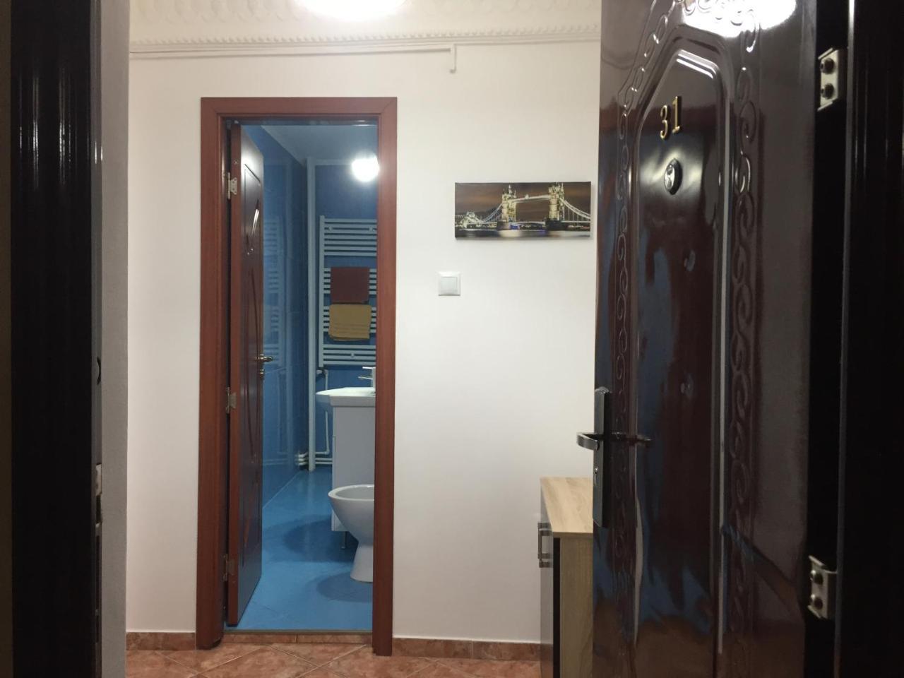 Center Apartment กาลาจิ ภายนอก รูปภาพ